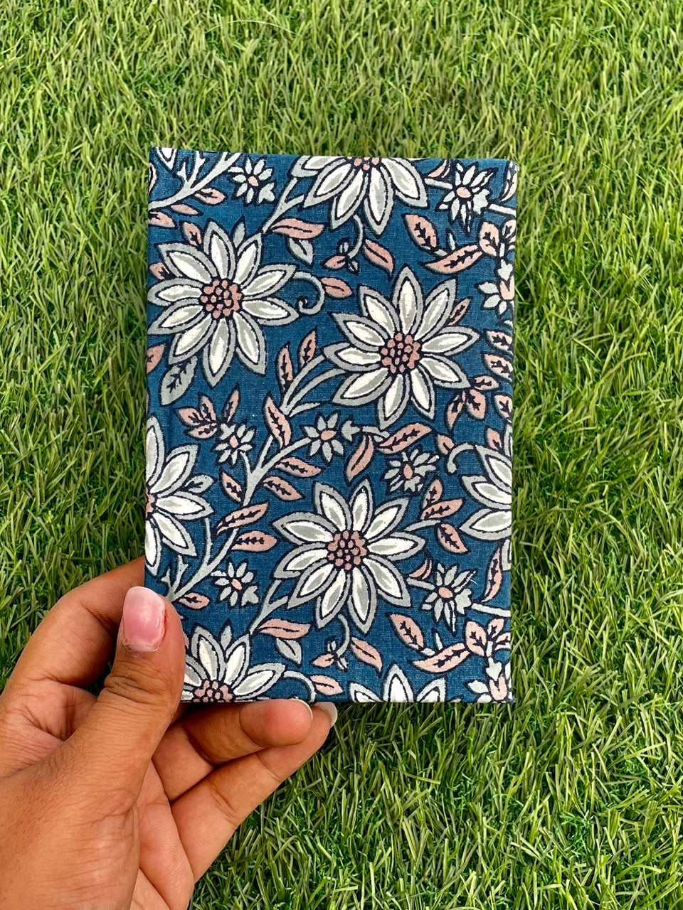 Our sustainable Indigo Farm designed Handmade plantable journal diary grass view, designed for journalers. Perfect for writing, sketching, and planning.