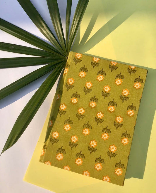 Daisy yellow coloured Handmade plantable journal diary designed for journalers. Perfect for writing, sketching, and planning.