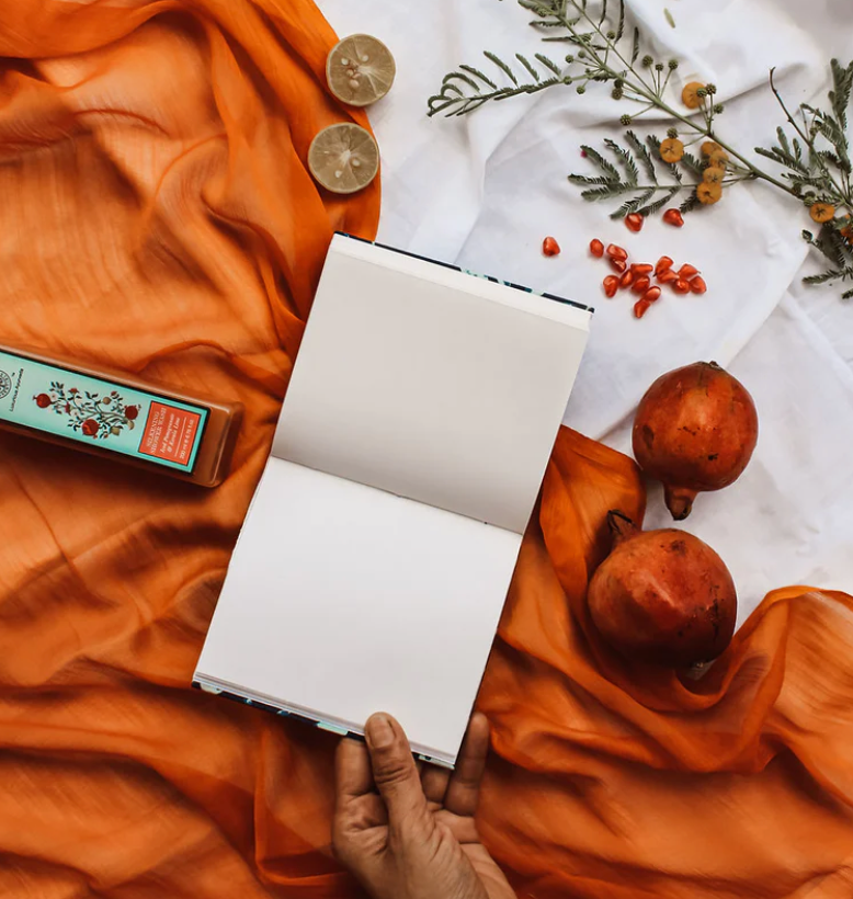 Our sustainable Indigo Farm Handmade plantable journal diary inside view, designed for journalers. Perfect for writing, sketching, and planning.